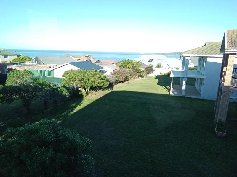 3 Bedroom Property for Sale in Boggomsbaai Western Cape